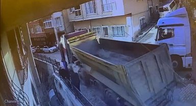 Kağıthane'de kayan hafriyat kamyonunu durdurmaya çalışırken aşağı düşen şoför hayatını kaybetti