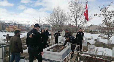 Kahraman şehitlerimizin aziz hatırasına sahip çıktılar