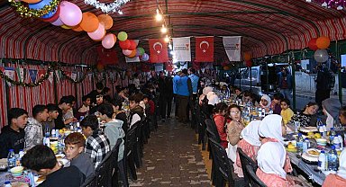 Kahramanmaraş Büyükşehir'den İdlib'de kardeşlik iftarı