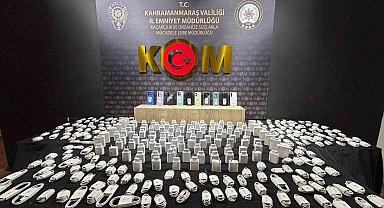 Kahramanmaraş'ta kaçak telefon ve makaron ele geçirildi