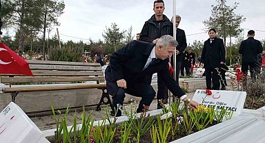 Kahramanmaraş'ta protokolden bayram öncesi şehitlik ziyareti