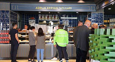 Kahramanmaraş'ta Ramazan tatlıları tezgahları süslüyor