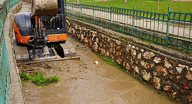 Kahta Belediyesi'nden yaz öncesi dere temizliği
