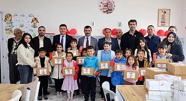 Kahta'daki köy okulunda kütüphane açıldı