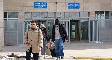 Kapıköy Gümrük Kapısı'nda geçişler kontrollü sürüyor