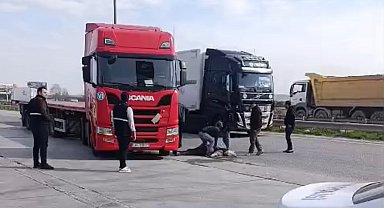 Kapıkule'de fenalaşan tır şoförü hayatını kaybetti