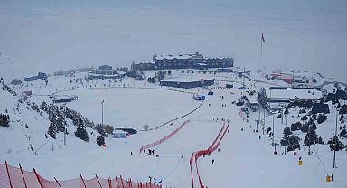 Kar rekoru Ergan ve Palandöken'de: 276 santimetre