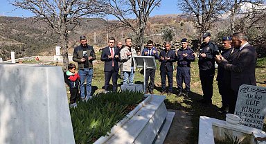 Karacasulu Şehit Kirez mezarı başında anıldı