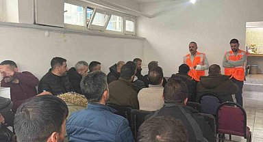 Karayazı esnaf derneğinden örnek dayanışma