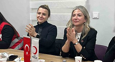 Kars'ta Kızılay'dan üniversite öğrencilerine "Anne Eli" iftarı