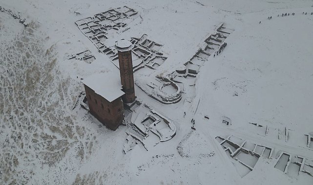 Kars'ta "Medeniyetler beşiği" Ani'ye ziyaretçi akını