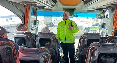 Kars'ta trafik denetimleri aralıksız sürüyor