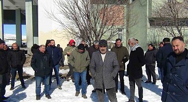 Kars'ta vatandaşların taş ocağı tepkisi