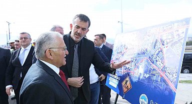 Kartal Kavşağı trafiğe kapanıyor