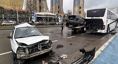 Kartal Sahili'nde zincirleme kaza: 1'i ağır 3 yaralı