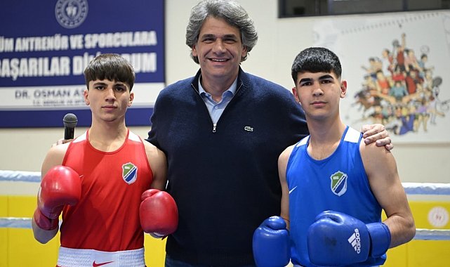 Kartepe'de düzenlenen İller Arası Yıldızlar Ferdi Boks Turnuvası sona erdi