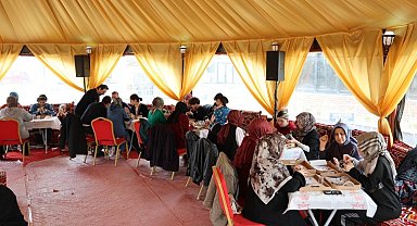 Kartepe'de ramazan akşamları otağ çadırında sanatla renkleniyor