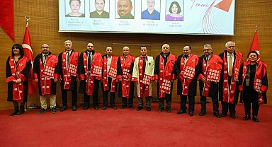 Kastamonu Üniversitesi'nde 89 akademisyen cübbe giydi