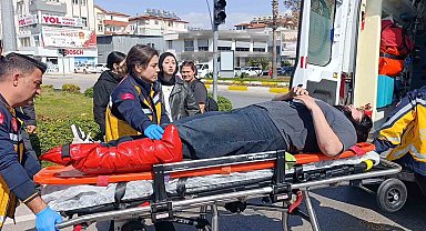 Kavşaktan dönmeye çalışırken motosikleti devirdi: 1 yaralı