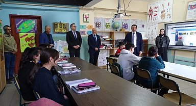 Kaymakam Muhammed Evlice'den Kalabak okullarına ziyaret