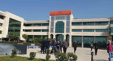 Kaymakamlık binasında ateş açarak kendini odaya kilitleyen şahıs teslim oldu