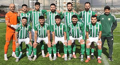 Kayseri Şekerspor zirvede 2 puan bıraktı