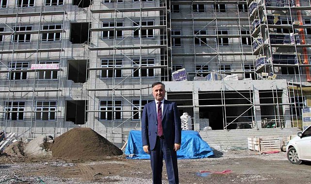Kayseri'de ikili eğitimi sona erdirecek okulların inşaatları devam ediyor