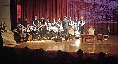 Kayseri'de İstiklal Marşı'nın 105. kabul yılı kutlandı