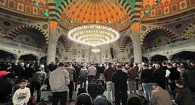 Kayseri'de Kadir Gecesi dualarla idrak edildi