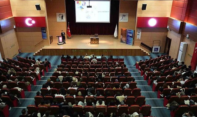 KBÜ'de diş hekimliği öğrencileri sempozyumda buluştu