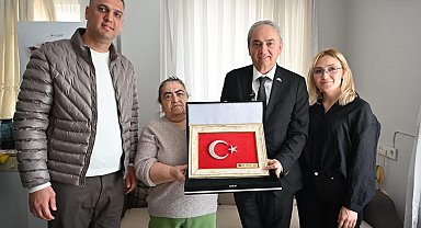Kepez Belediye Başkanı Kocagöz'den şehit annesine ziyaret