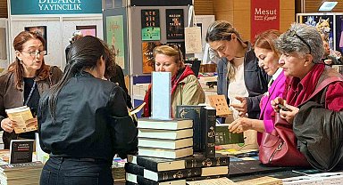 Kepez Kitap Fuarı kapılarını açtı: Edebiyat dolu 10 gün başladı