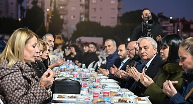 Kepez'de Ramazan bereketi: 5 mahalle tek sofra