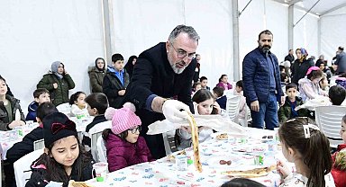 Kestelli çocuklar, tekne oruçlarını birlikte açtı