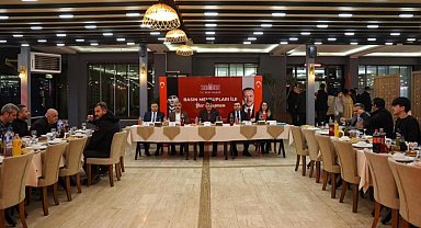 Kilis Valisi Kalaylı basın mensuplarıyla iftarda bir araya geldi