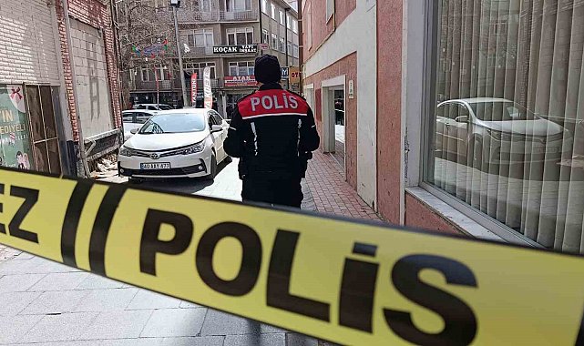 Kırşehir'de husumetli kavgası: Kahvehaneye kurşun sıktı, 2 kişi yaralandı