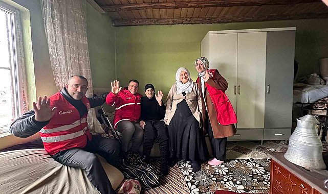 Kızılay Muradiye Şubesinden yaşlılara ziyaret