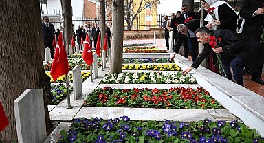 Kocaeli'de bayramda şehitliklerde dualar edildi