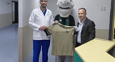 Kocaelispor'dan doktorlara Tıp Bayramı sürprizi