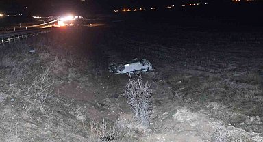 Kontrolden çıkan otomobil şarampole uçtu: 4 yaralı