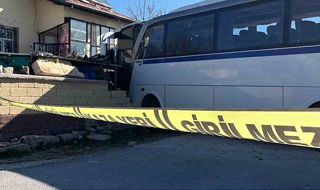Konya'da kazada yaralanan 13 yaşındaki öğrenci kurtarılamadı