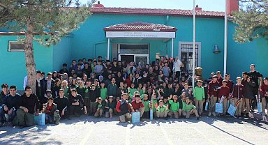 Konya'da öğrencilere bayram öncesi bayram sevinci yaşattılar