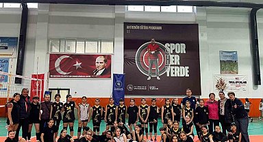 Köyceğiz'de voleybol coşkusu, 150 sporcu aynı sahada buluştu