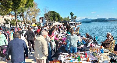 Köyceğiz'de yılın ilk ikinci el pazarı kuruldu