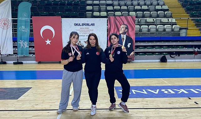Köyceğizli öğrenciler bilek güreşinde ilk madalyalarını aldı