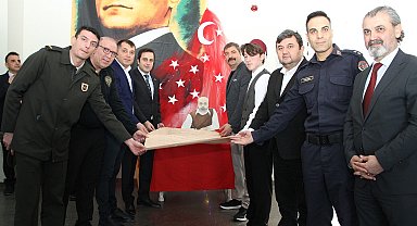 Kula'daki anma programı duygu dolu anlar yaşattı