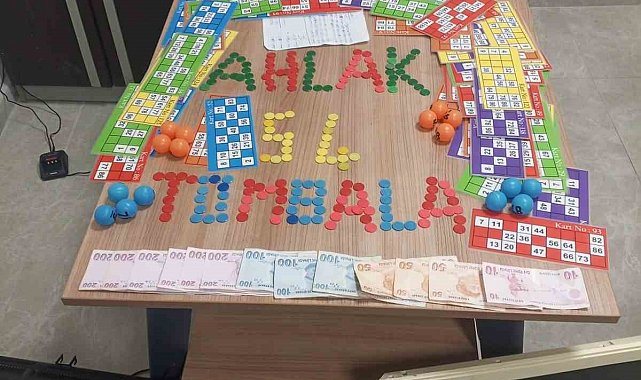 Kumarhaneye çevrilen iş yerine suçüstü operasyon