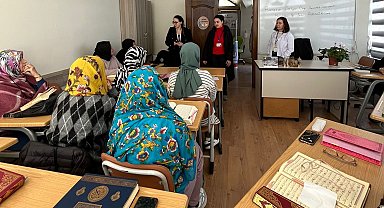 Kursiyerlere sağlık eğitimi verildi