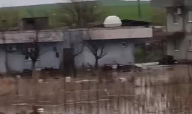 Kurtalan'da sağanak yağış sele dönüştü