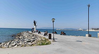 Kuşadası, Mart ayında yazı yaşadı